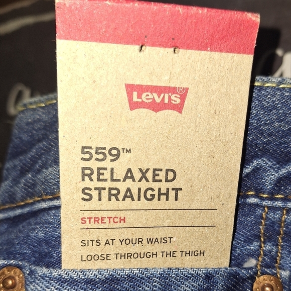 Levi's Strauss 559 Relaxed Straight leg jenas in a men's size 42x32. NWT. - Picture 3 of 8